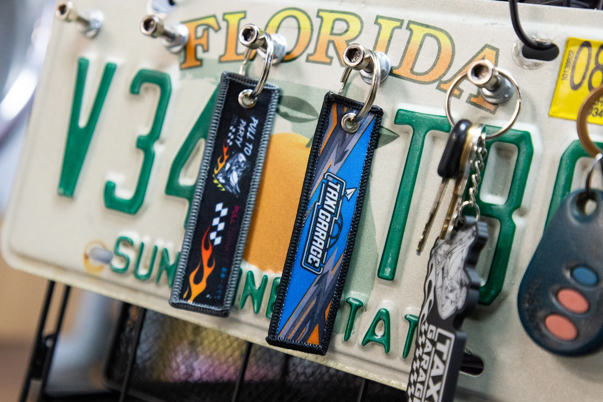 Taxi Garage Pull Tag Keychain - Image 7